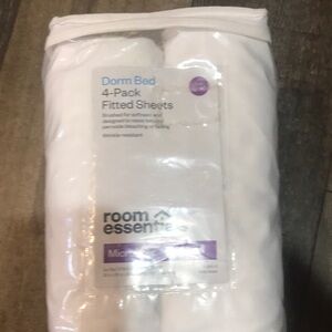 Room Essentials Twin XL Dorm Bed 4 pack White  fitted sheets microfiber New